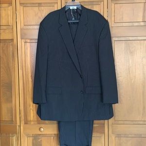 Geoffrey Beene Suit Black Pinstripes 58R - 54x30